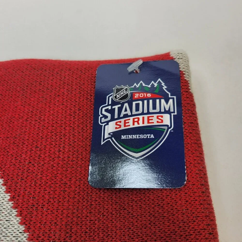 2016 Minnesota Wild Stadium Series Scarf NWT Reebok Face Off Collection Black